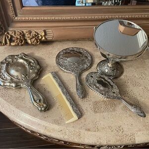 5 Piece Antique Beauty Set